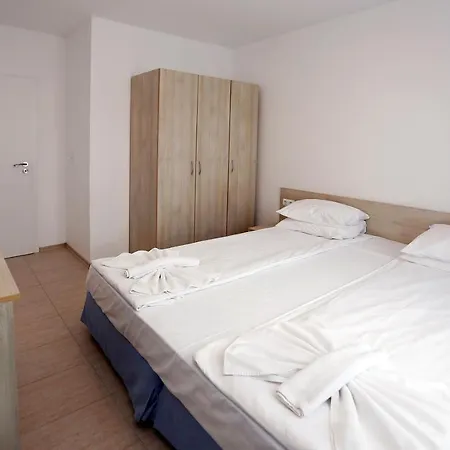 Apartament Life *