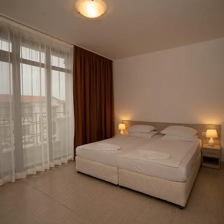 Курортный комплекс Life 4*