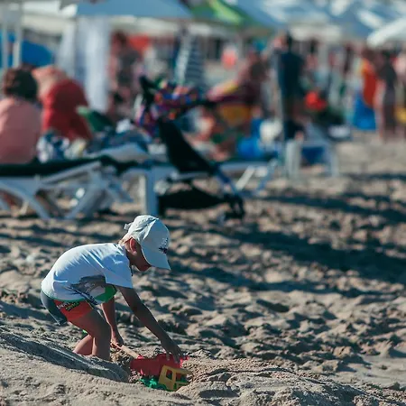 Апартамент грийн лайф бийч